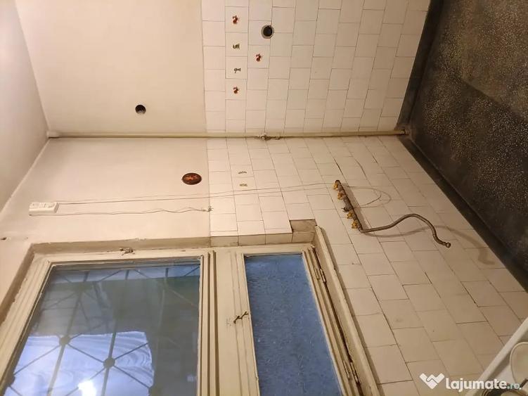 Apartament cu 2 camere nedecomandat în Central