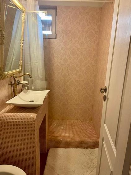 Apartament cu 2 camere semidecomandat, mobilat în Craiovei