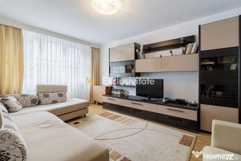 Apartament cu 3 camere decomandat în Valea Oltului