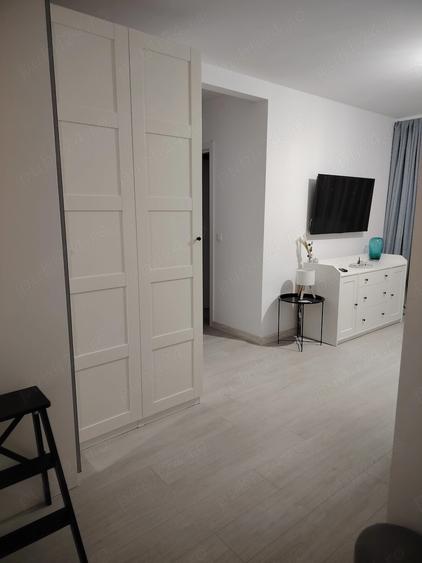 Apartament cu 2 camere semidecomandat în Titan