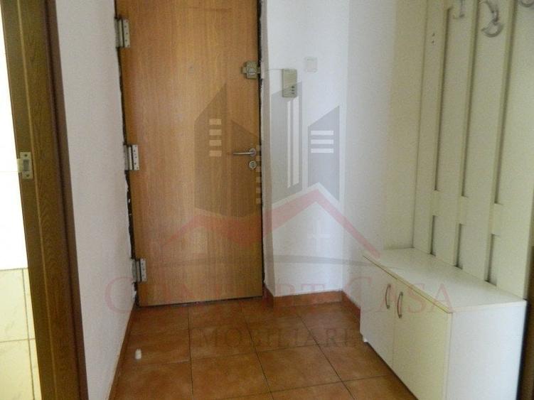 Garsonieră decomandată, mobilată în P-ța Muncii