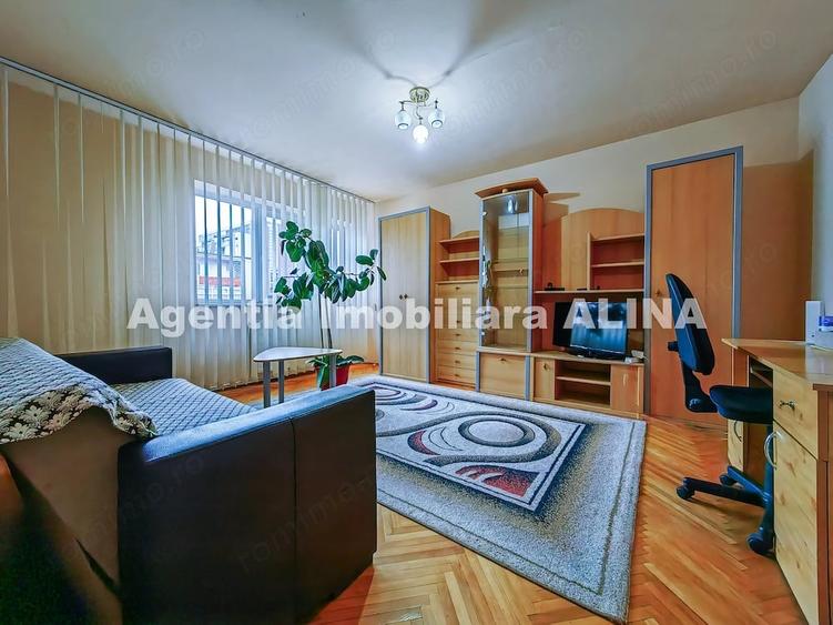 Apartament cu 2 camere decomandat în Piața Centrală