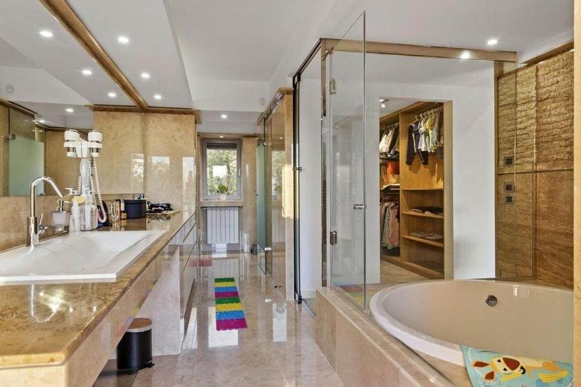 Casă individuală cu 8 camere cu Piscina în Floreasca