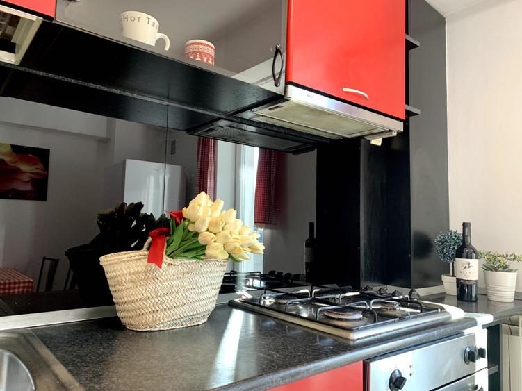 Garsonieră decomandată în Splaiul Unirii