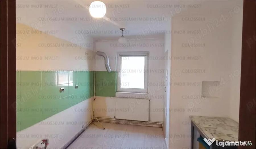 Apartament cu 3 camere decomandat în Florilor