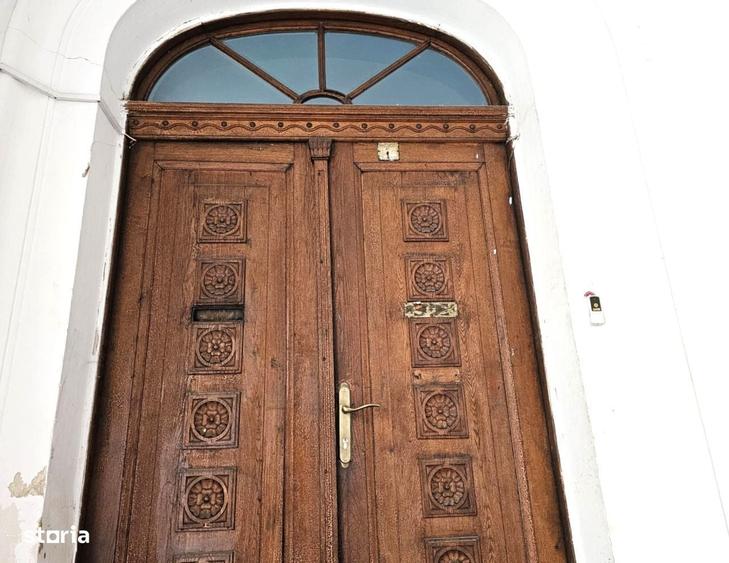 Casă cu 4 camere în Eminescu