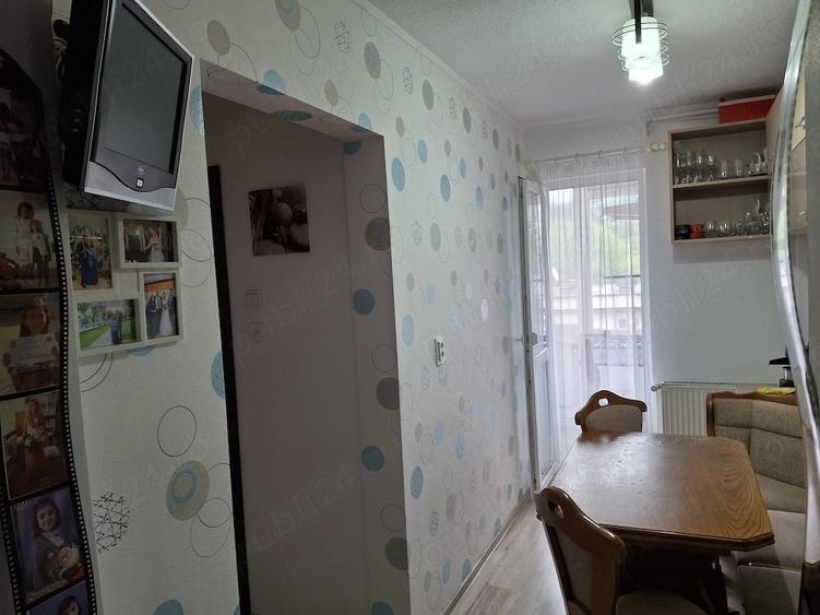 Apartament cu 2 camere decomandat în Petros