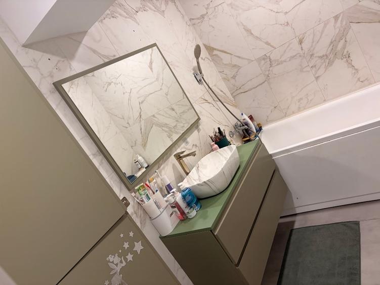 Apartament cu 4 camere decomandat, mobilat în Brâncoveanu