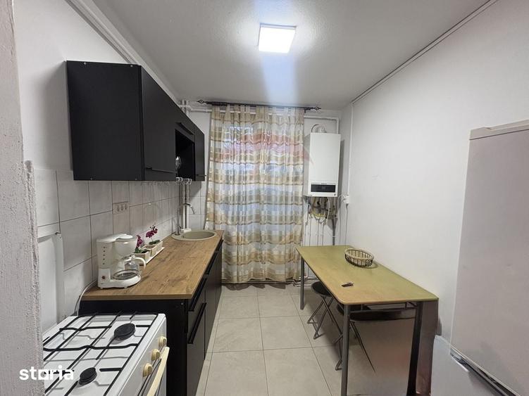 Apartament cu 2 camere, mobilat în Central