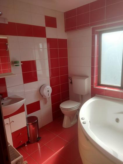 Casă cu 4 camere în Mihai Viteazu
