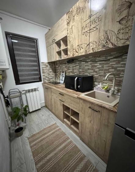 Apartament cu 2 camere semidecomandat în Sud