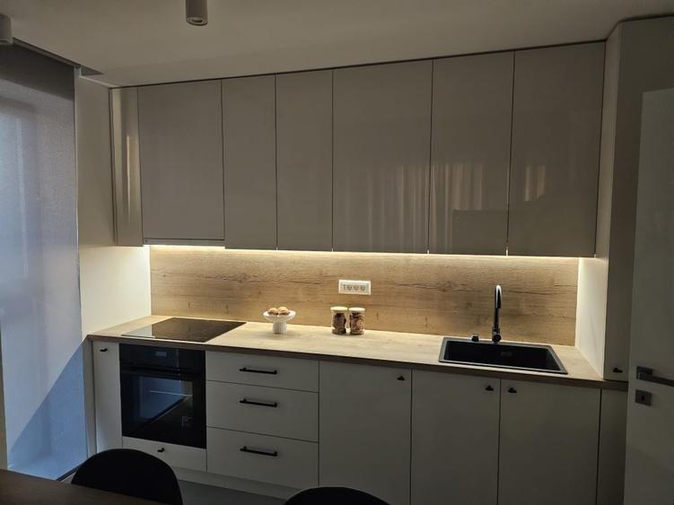 Apartament cu 2 camere decomandat, mobilat în Aviației