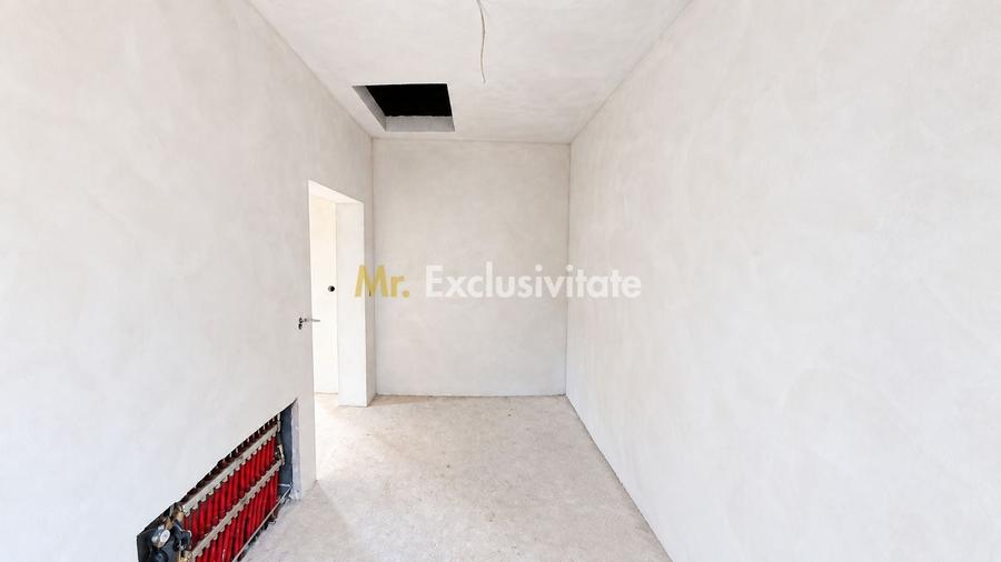 Casă individuală cu 4 camere cu Canalizare în Exterior Est