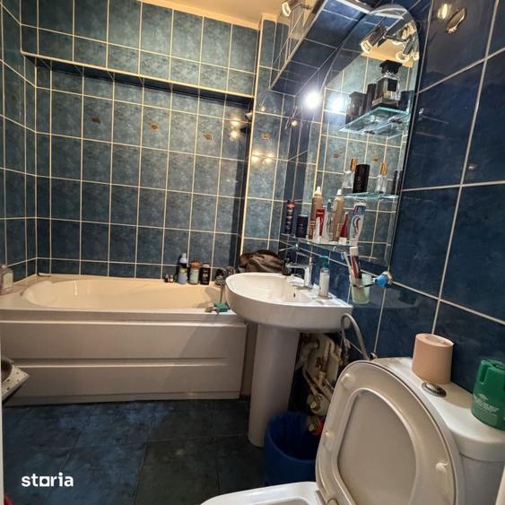 Apartament cu 4 camere decomandat, mobilat în Crângași