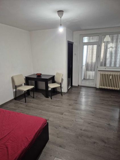 Garsonieră semidecomandată în Brazda lui Novac