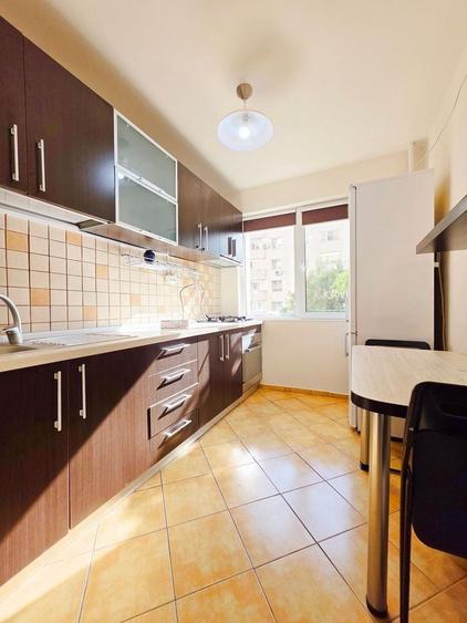 Apartament cu 2 camere decomandat, mobilat în Dristor