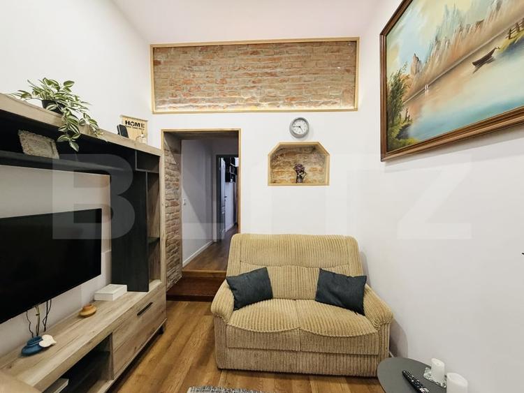 Apartament cu 3 camere, 47 mp, zona Centrala - 2