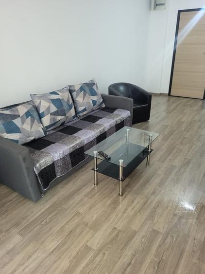 Apartament cu 2 camere decomandat în Domnești