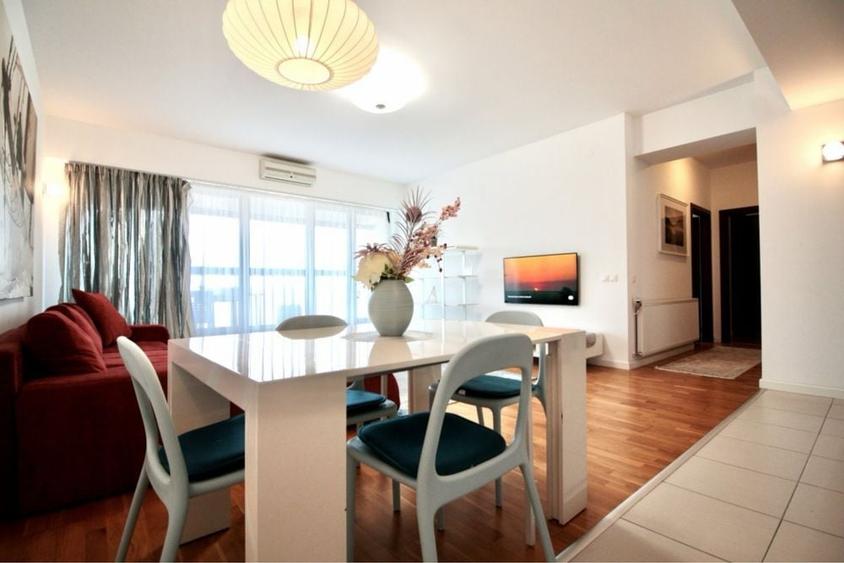 Apartament cu 3 camere decomandat în Pipera