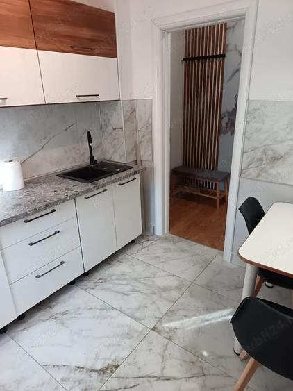 Apartament cu 2 camere semidecomandat în Gara de Nord