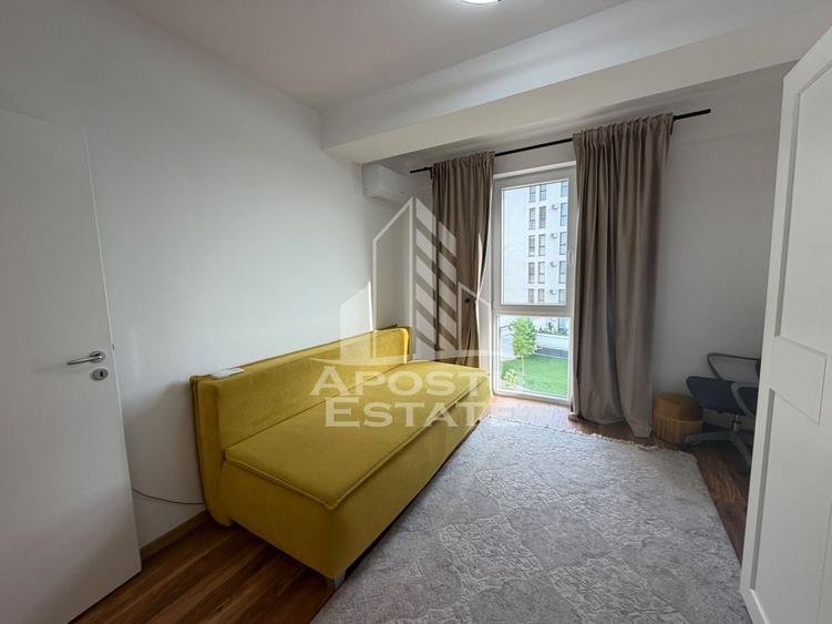 Apartament cu 3 camere decomandat în Aradului