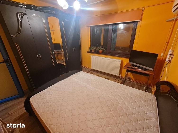 Apartament cu 2 camere decomandat în Școlilor