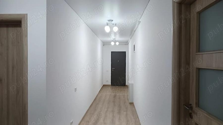 Apartament cu 4 camere semidecomandat în Viilor