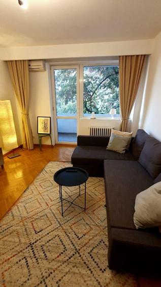 Apartament cu 2 camere semidecomandat în Romană