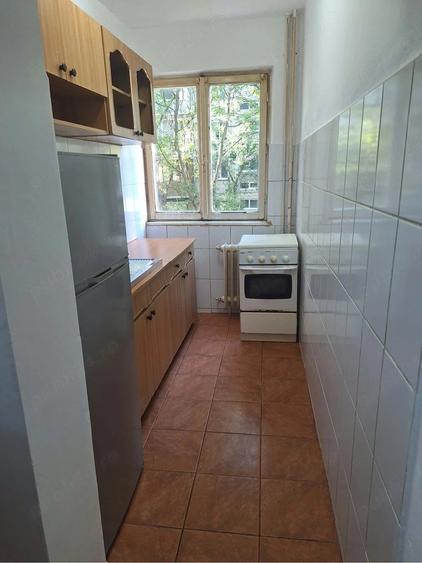 Apartament cu 2 camere semidecomandat în Dacia