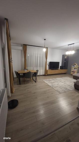 Casă cu 3 camere în Săbăreni