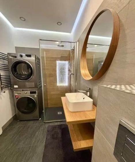 Apartament cu 3 camere decomandat, mobilat în Pipera