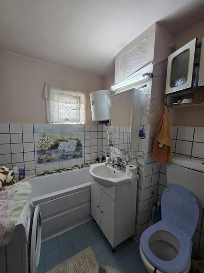Apartament cu 2 camere decomandat, mobilat în Freidorf
