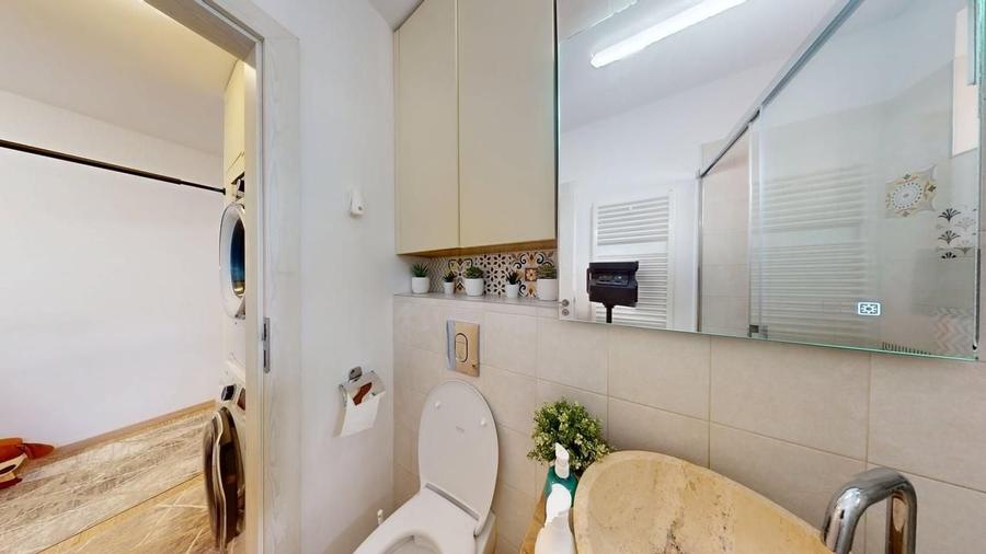 Apartament cu 3 camere în Hipodrom 1