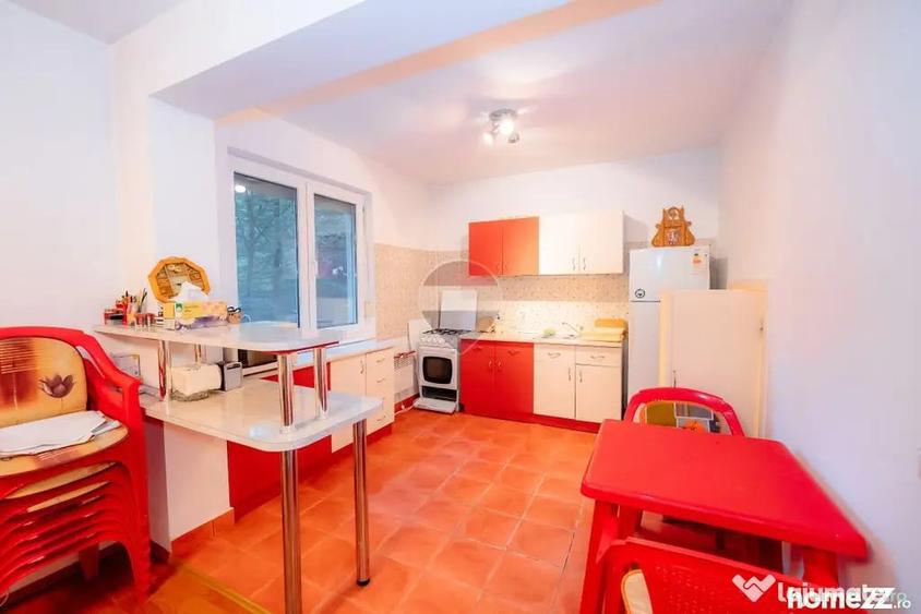 Casă cu 4 camere cu Teren 1292 Mp în Drăganu