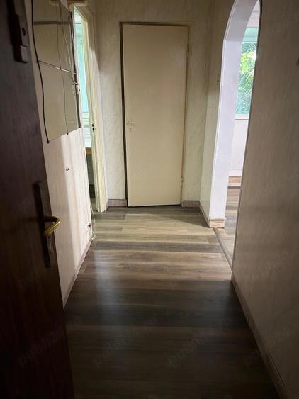 Apartament cu 2 camere semidecomandat în 1 Mai