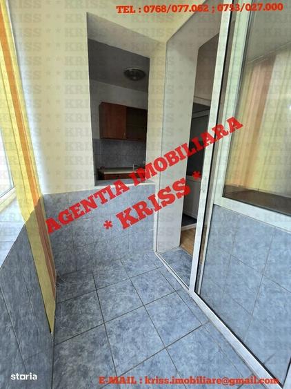 OFERTA! Garsoniera CRAIOVEI Confort 1 Etaj 3 Libera 33 Mp. - 4