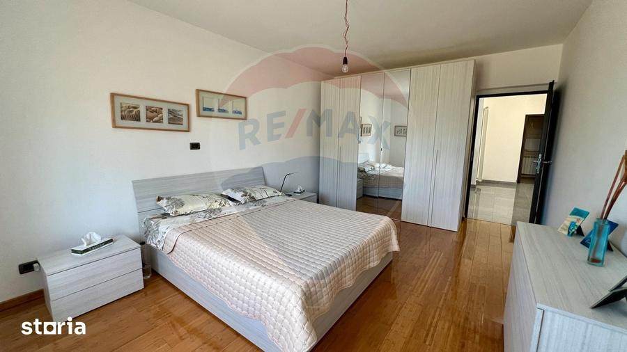 Casă cu 4 camere cu Teren 4151 Mp în Târgu Bujor