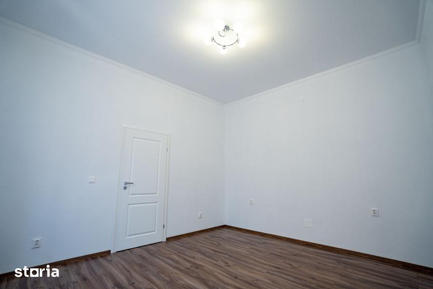 Casă cu 2 camere cu Teren 50 Mp în Sânmartin