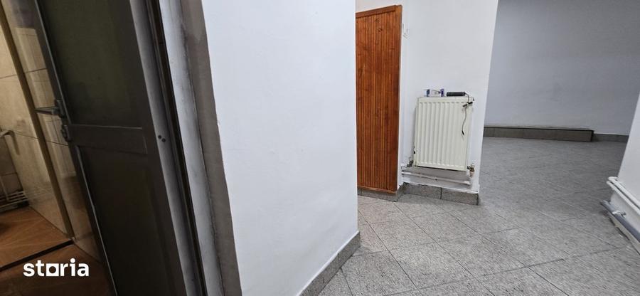 Spațiu comercial, de 34 mp, în Micro 6