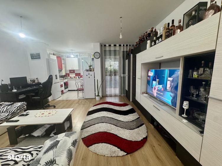 Apartament cu 2 camere semidecomandat în Subcetate