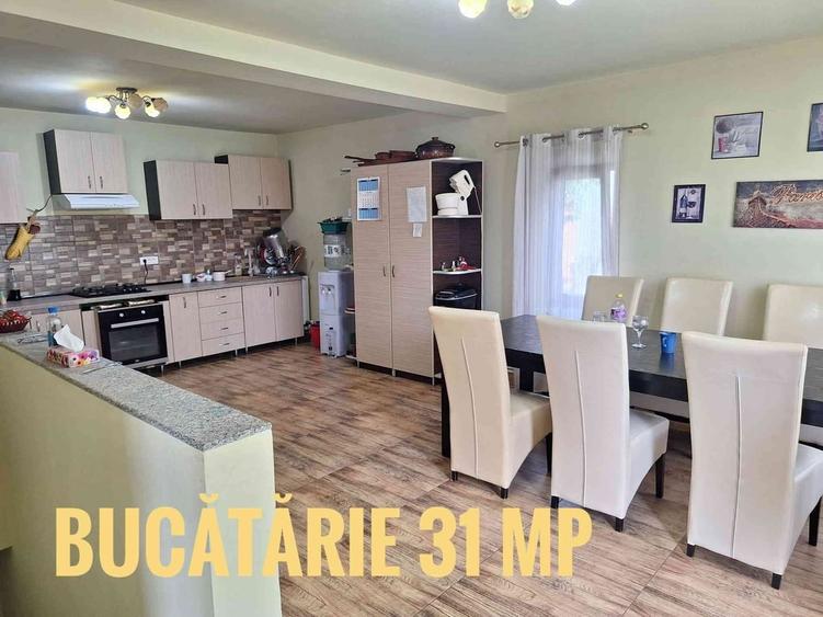 Casă cu 5 camere cu Teren 1325 Mp în Central