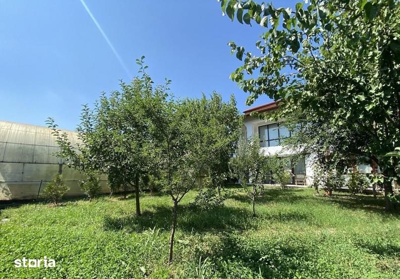 Casă cu 6 camere cu Teren 1000 Mp în Snagov