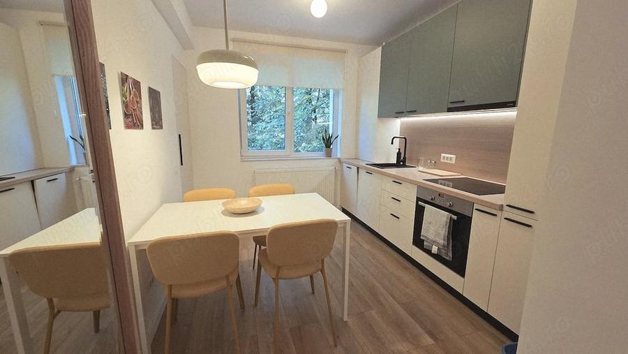 Apartament cu 2 camere decomandat în Plopilor