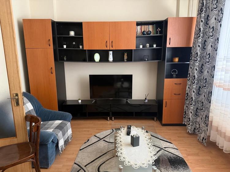 Apartament cu 2 camere decomandat în Tineretului