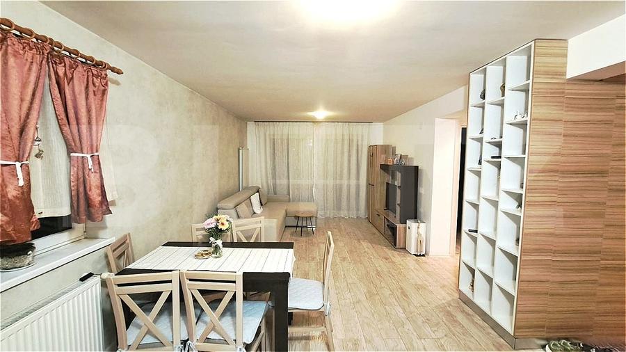 Apartament cu 2 camere semidecomandat, mobilat în Tractorul