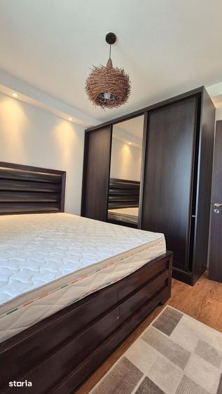 Apartament cu 3 camere decomandat în Tineretului