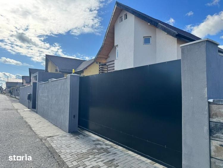 Casă cu 4 camere cu Teren 404 Mp în Recea