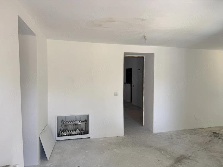 Casă cu 3 camere cu Teren 1450 Mp în Turnu