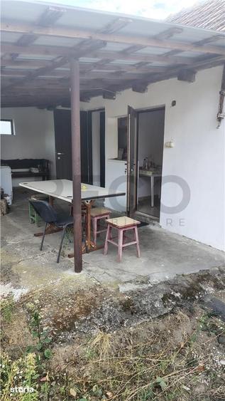 Casă cu 2 camere decomandat cu Teren 1742 Mp în Husasău de Tinca