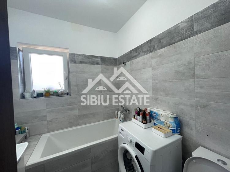 Apartament cu 2 camere decomandat, mobilat în Arhitecților - Calea Cisnădiei